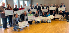Übergabe der Spenden aus dem Erlös des LILA LOGISTIK Charity Bike Cups 2022